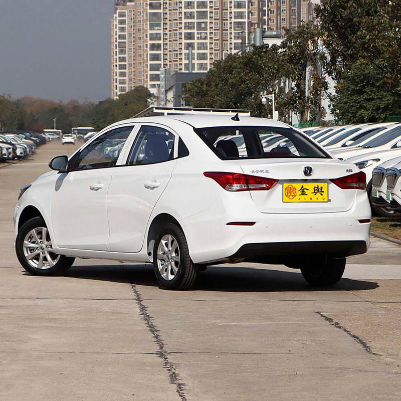 Поддержанный Changan Alsvin 2019, 1.5L DCT Luxury (Euro 6)