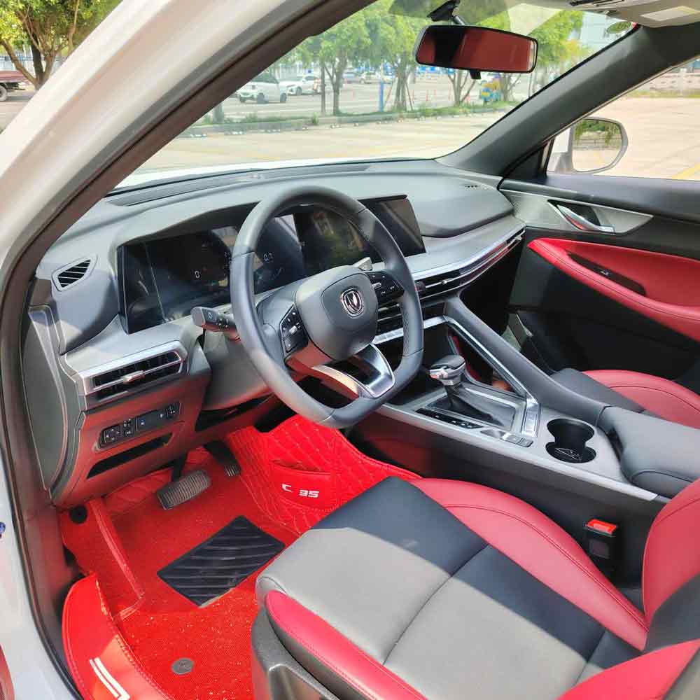 Флагманский семиместный супергибрид BYD Denza N8 2023 с полным приводом