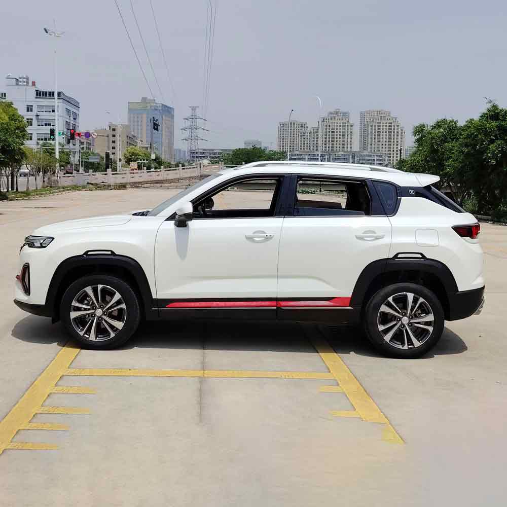 Флагманский семиместный супергибрид BYD Denza N8 2023 с полным приводом