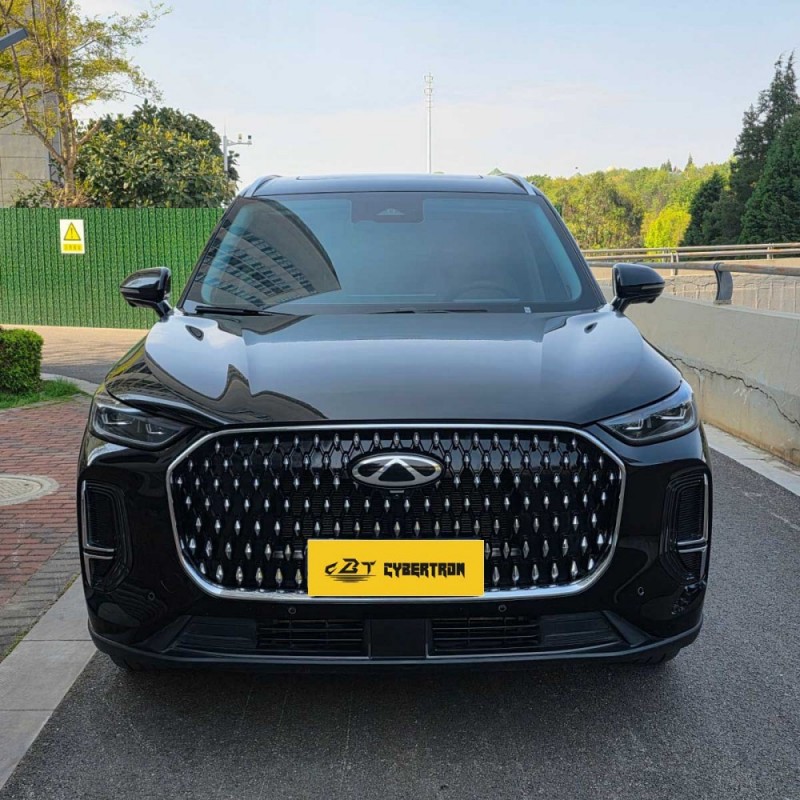 Chery Tiggo 8L 2024 2.0T 2WD Premium Edition — пятиместный среднеразмерный внедорожник с мощными характеристиками, качественный подержанный вариант для семей.