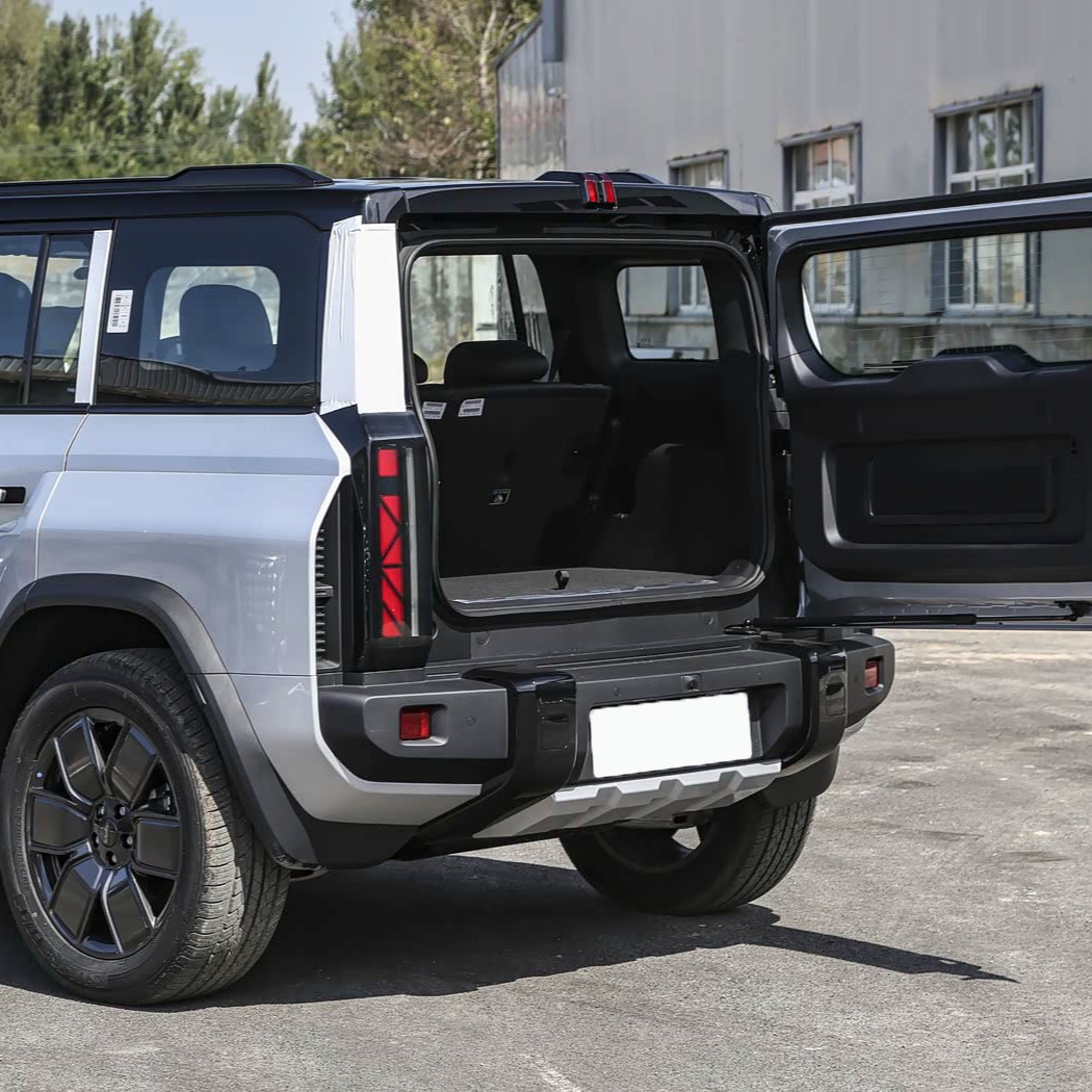 Chery iCAR 03T 2024, Двухколесный автомобиль повышенной проходимости