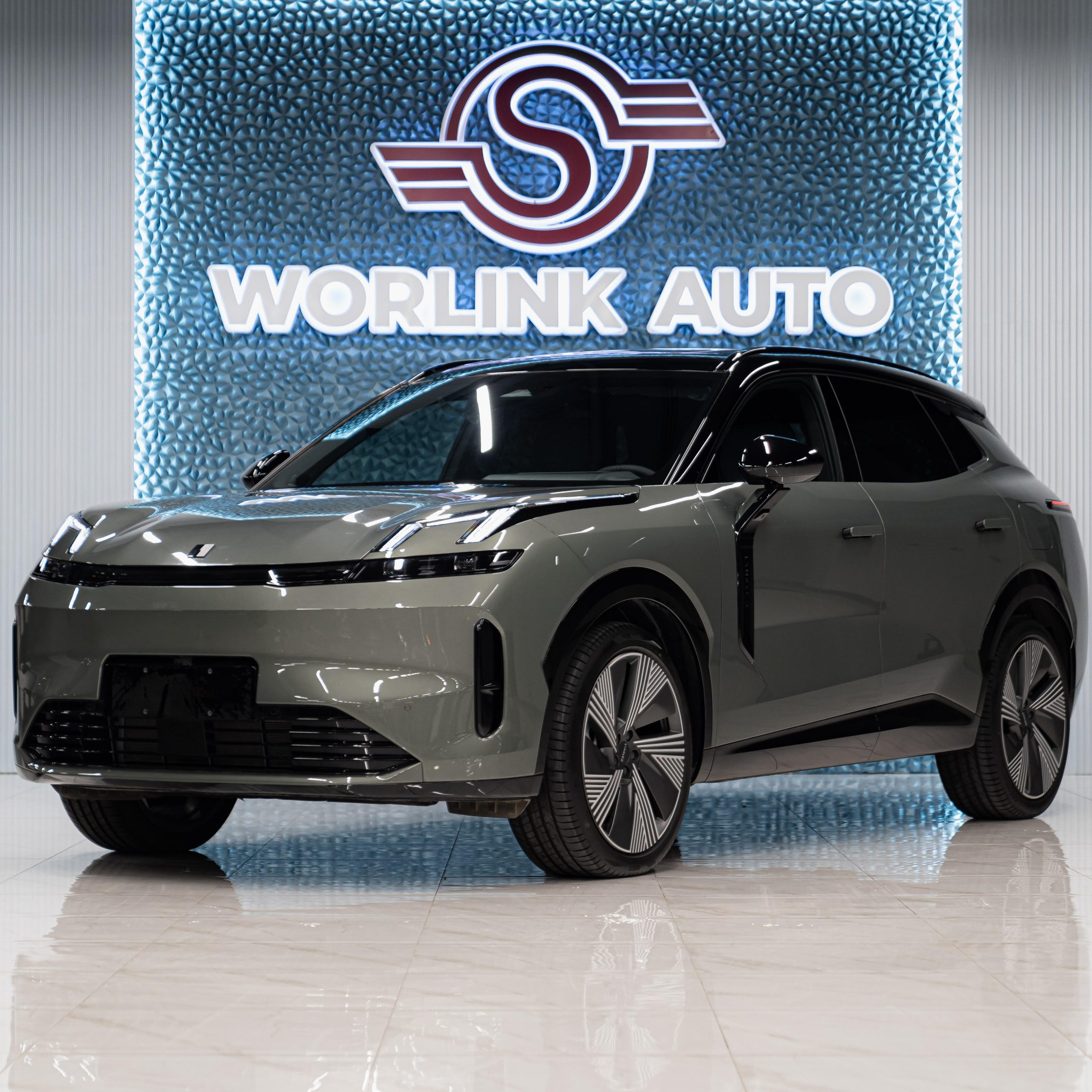 Lynk Co 08 PHEV – В наличии в России, подключаемый гибридный внедорожник, 381 л.с., премиальный дизайн, немедленная доставка.