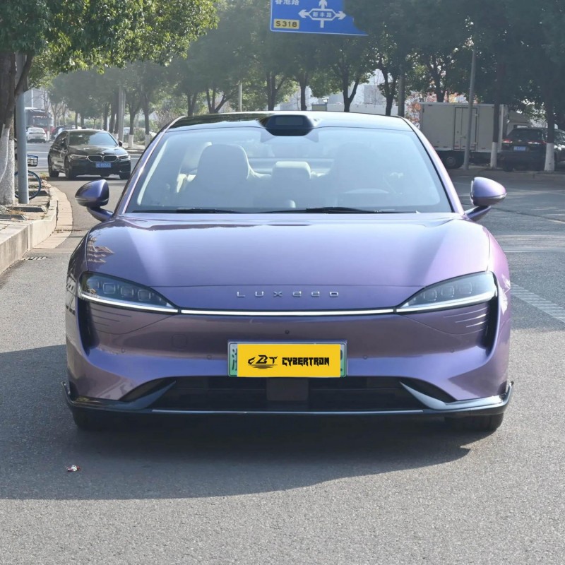 Huawei Smart S7 2025 785km Ultra HarmonyOS Smart Selection — полностью электрическое купе: технология Huawei, практически новый подержанный флагманский автомобиль Smart.