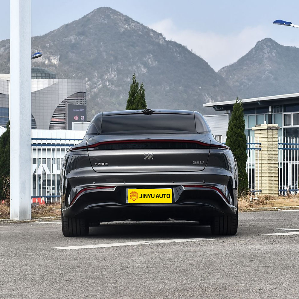 Zhiji (IM L7) 2024 MAX Сверхдальний радиус действия