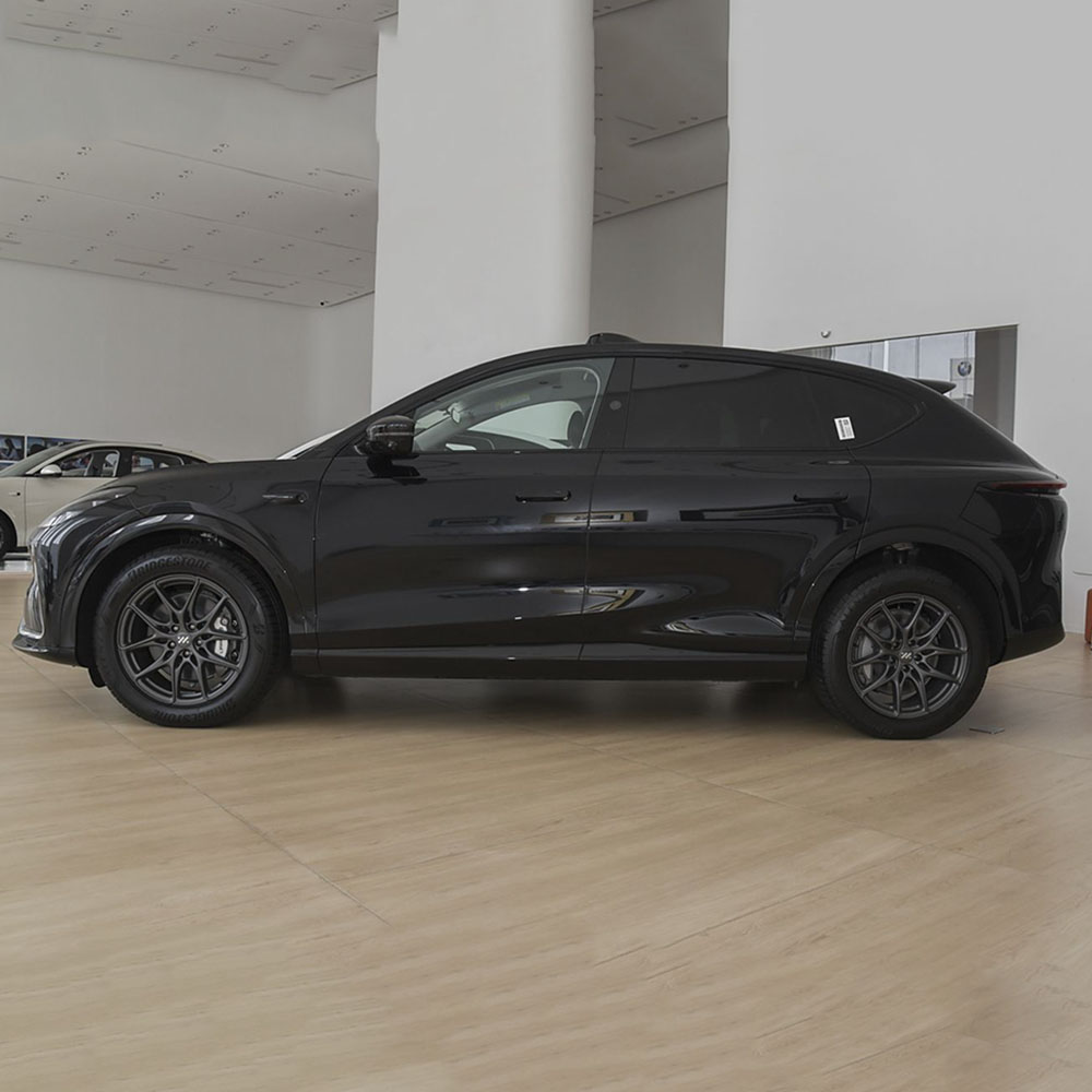 Zhiji (IM LS7) 2024, максимальная мощность 90 кВт-ч, элитная версия с задним приводом