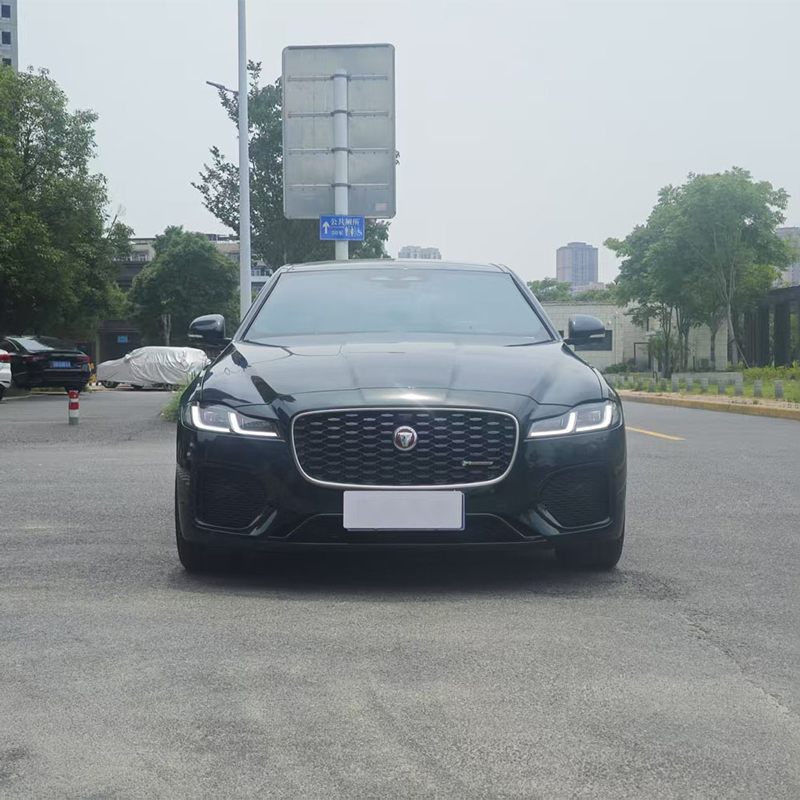 Поддержанный Jaguar XFL 2023, 2.0T P250 2WD Luxury
