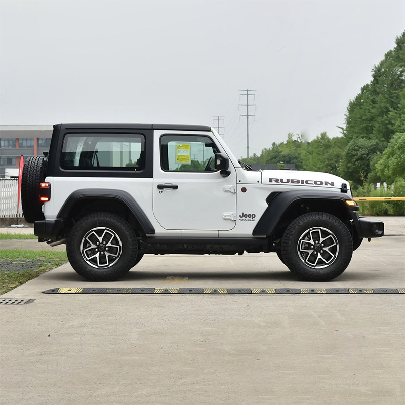 Поддержанный Jeep Wrangler 2024, 2.0T Rubicon 2-door