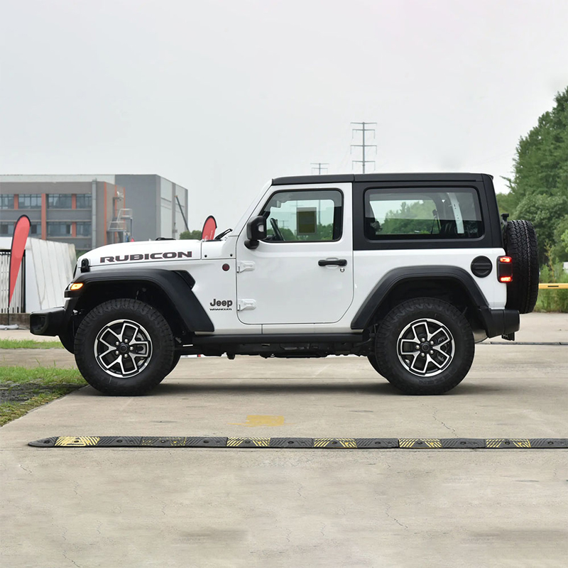 Поддержанный Jeep Wrangler 2024, 2.0T Rubicon 2-door