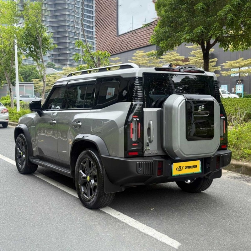 Jetour Traveler 2024 1.5TD DHT 129 км 2WD Forest Edition Подключаемый гибрид, умеренный внедорожник, угловатый дизайн, б/у, для активного отдыха на природе