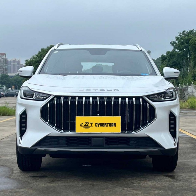 Jetour X70 Plus 2024 Champion Edition 1.5T DCT Champion MAX 7-местный внедорожник: Просторный и доступный, идеально подходит для семей из нескольких человек (б/у).