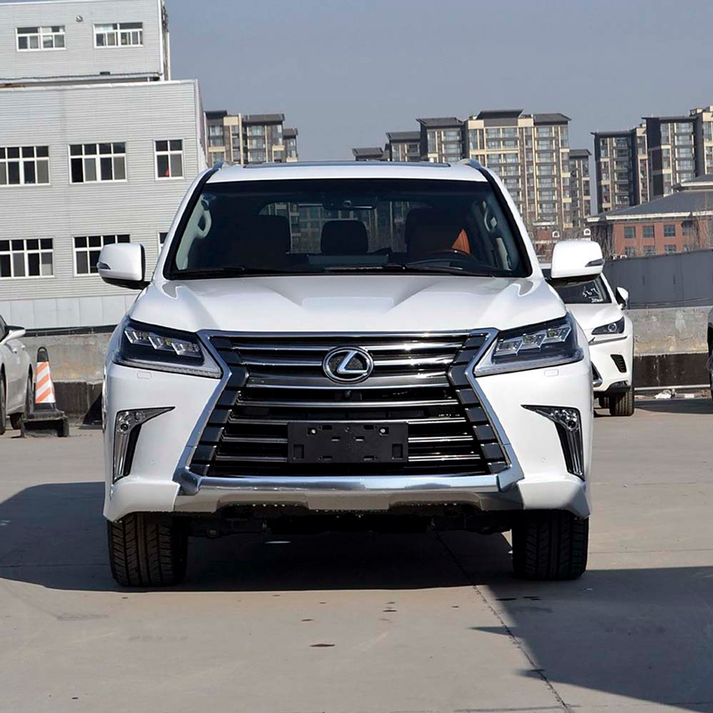 Поддержанный Lexus LX570 2019, Dynamic Luxury