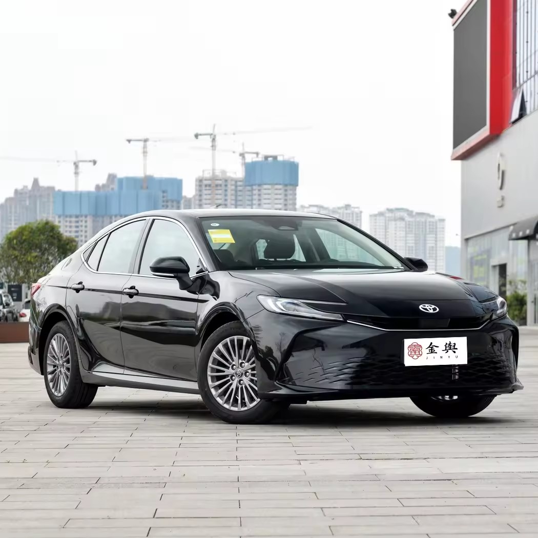Новый автомобиль Toyota Camry