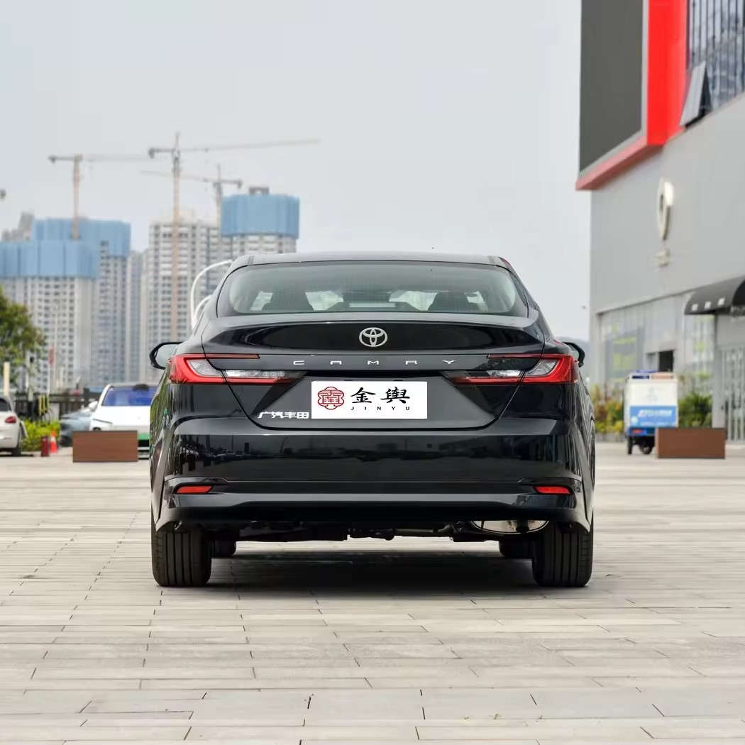 Новый автомобиль Toyota Camry