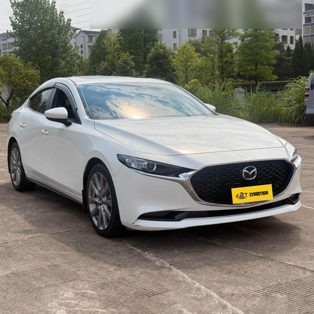 Mazda3 Axela 2023 модельного года, 2,0 л, автоматическая коробка передач, версия «Zhi Xuan»