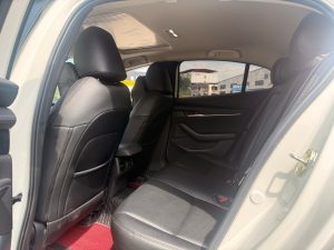 Mazda 3 Axela (7)