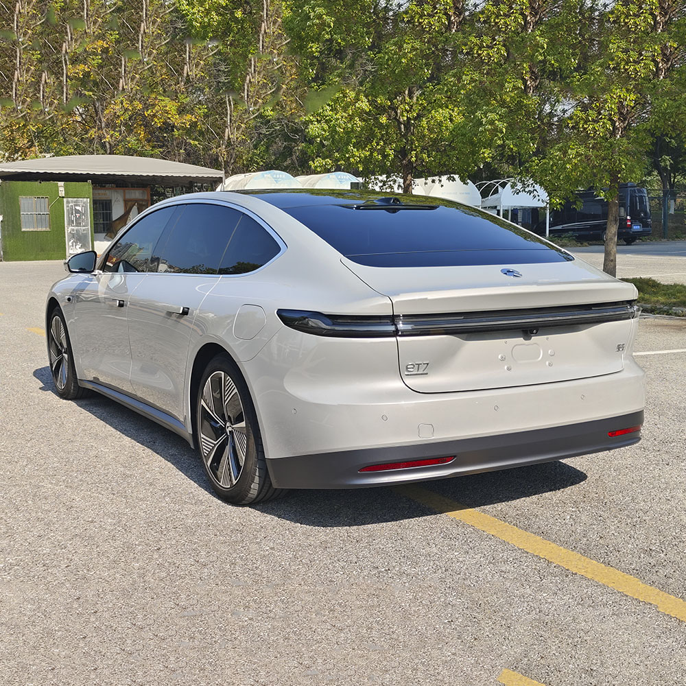 NIO ET7 2024 мощностью 75 кВт*ч Executive Edition