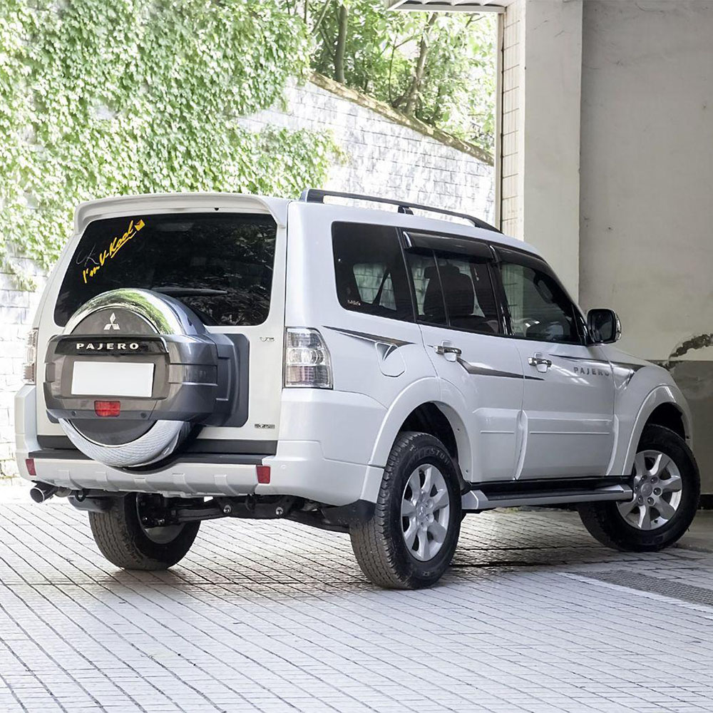 Mitsubishi Pajero V93 2021 Ближневосточной версии (параллельный импорт) 3.0 V6 высокой комплектации