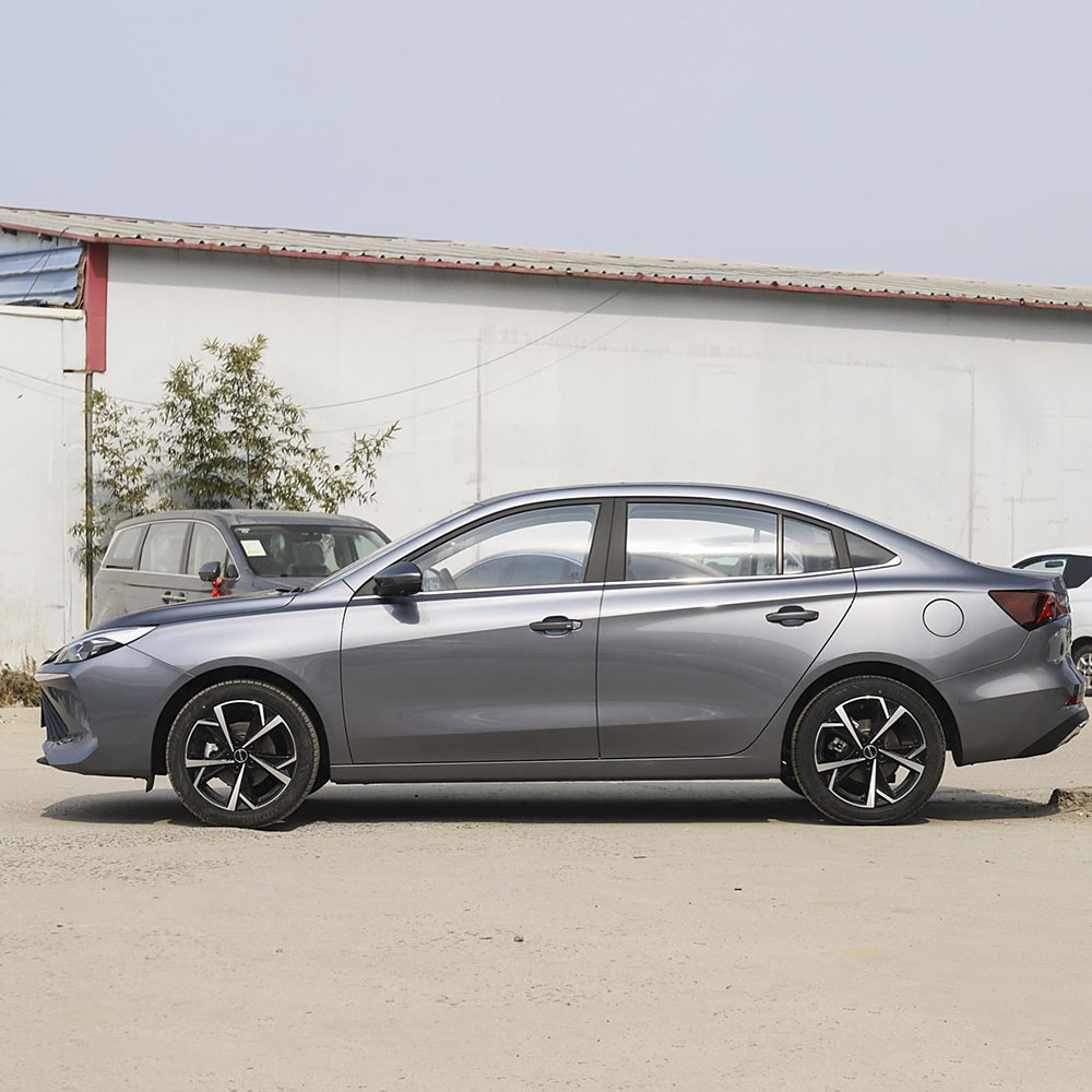 Roewe i5 2024 1,5-литровый вариатор Премиум-класса