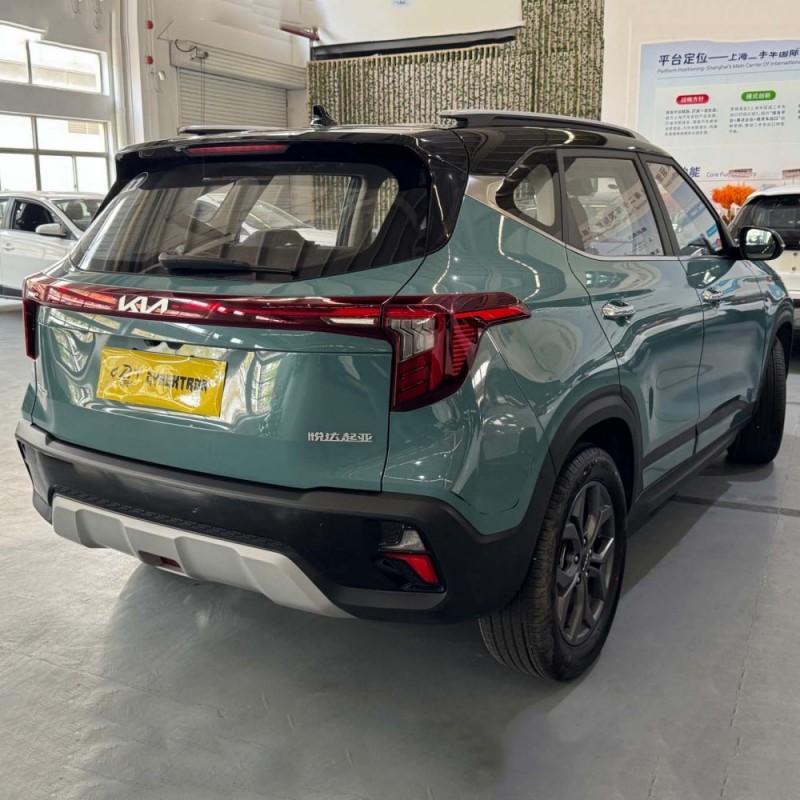 Seltos 2023 года, модель 1.5L IVT Luxury Edition: Компактный кроссовер совместного производства — экономичный, эффективный и идеальный выбор для ежедневных поездок