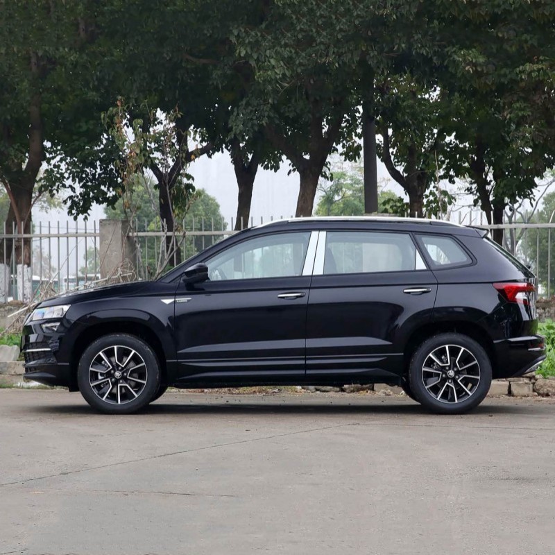 Škoda Karoq, модель 2025, TSI280, комплектация «Премиум» Немецкий компактный SUV, экономичный и практичный, почти новый подержанный семейный автомобиль для повседневных поездок