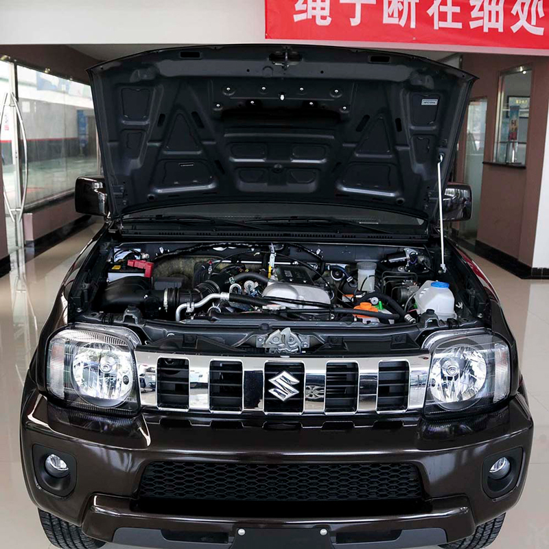Поддержанный Suzuki Jimny 2015, 1.3 AT JLX