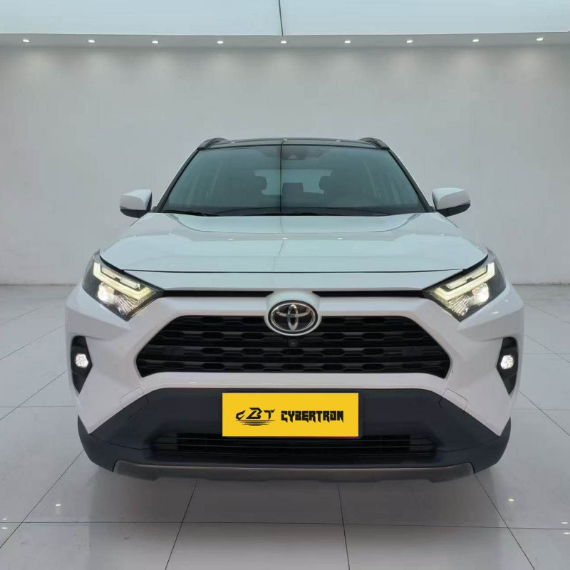 Toyota RAV4 2023, 2,0 л, CVT, передний привод, комплектация Style Plus Японский компактный внедорожник, экономичный и надежный, классический вариант для семейного использования на вторичном рынке.