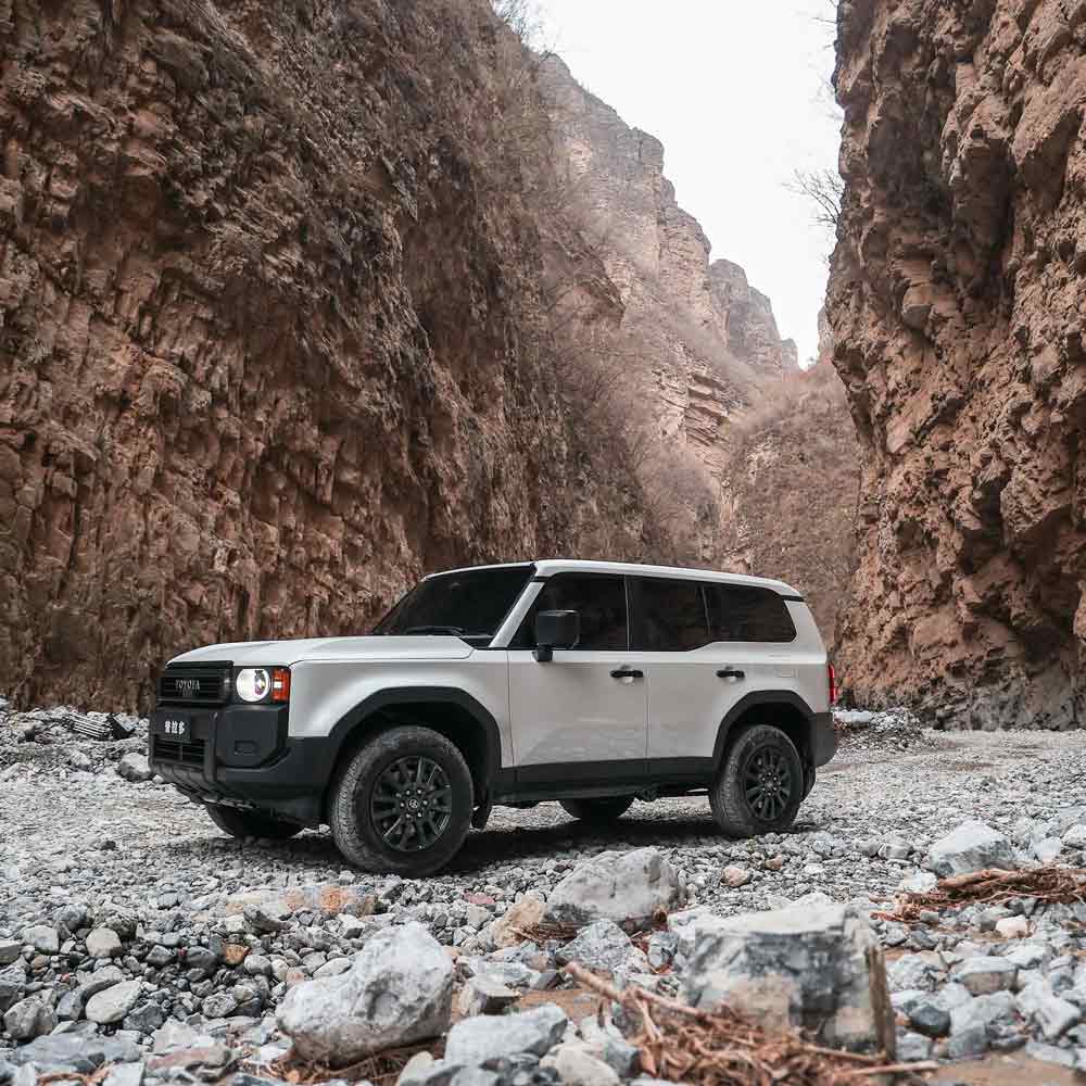 Toyota Prado 2025 года выпуска