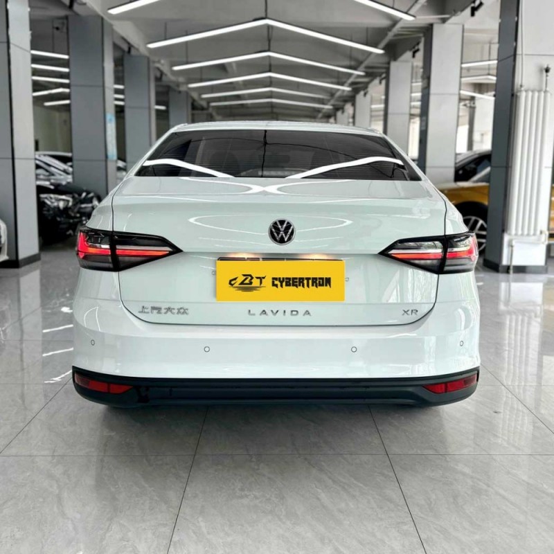 Volkswagen Lavida 2025 года (версия Xinrui 1.5L «Chuzhong Xinyi»): экономичный и надежный компактный семейный седан — отличный выбор, если вы ищете популярный семейный автомобиль с пробегом.