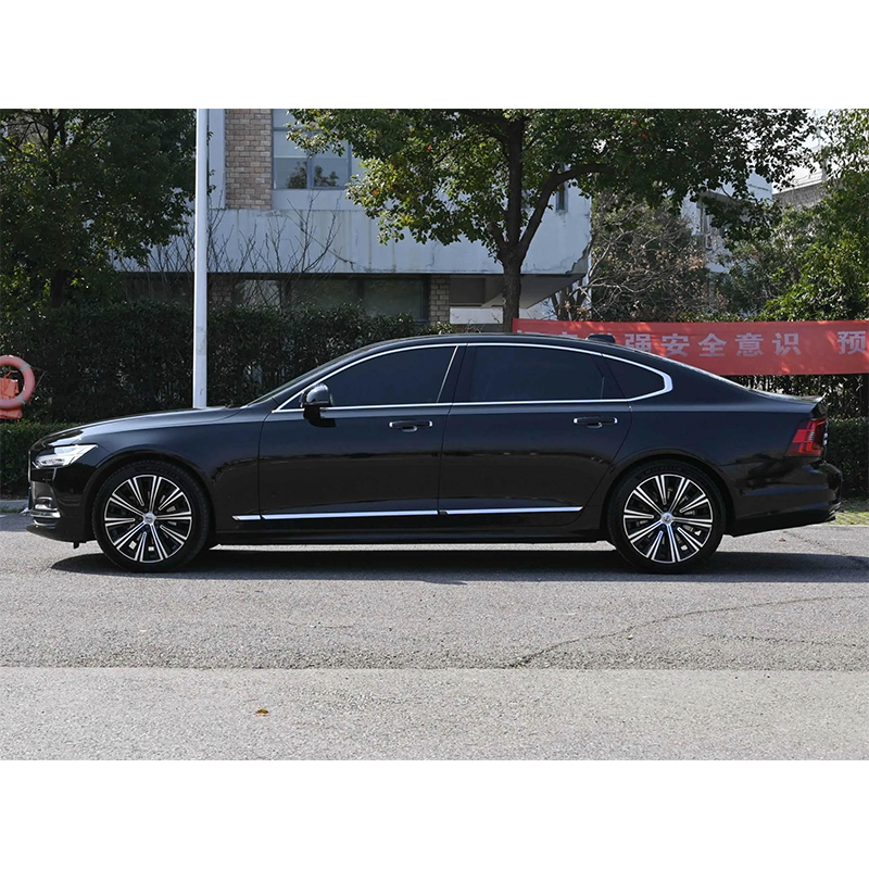Volvo S90 B5 Inscription Luxury Edition 2021 года: флагманский седан скандинавского класса, безопасный и экологичный, подержанный высококлассный коммерческий автомобиль