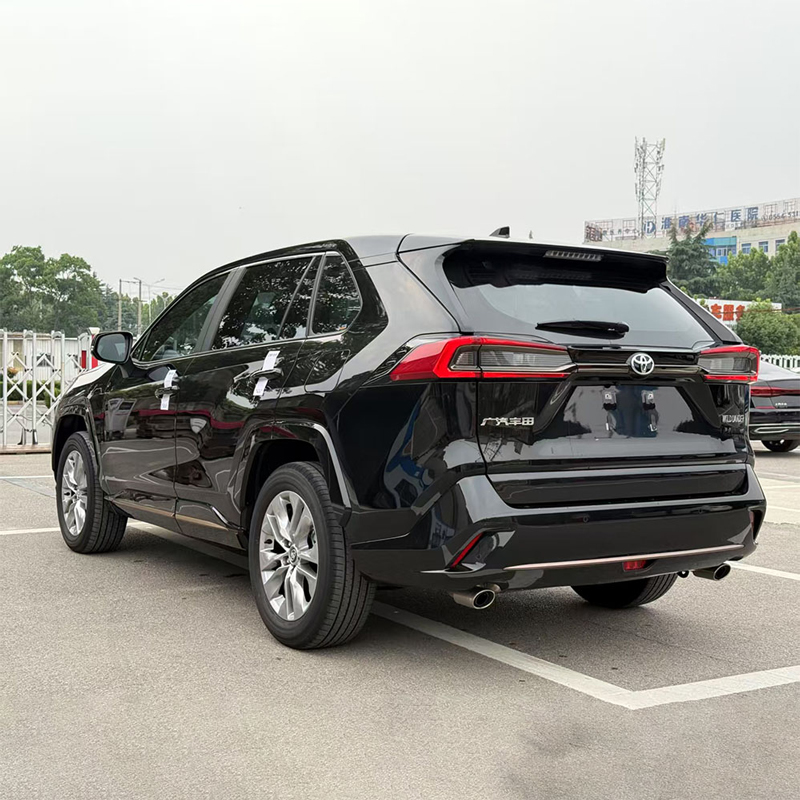 Поддержанный Toyota Wildlander 2024, 2.0L 2WD Urban