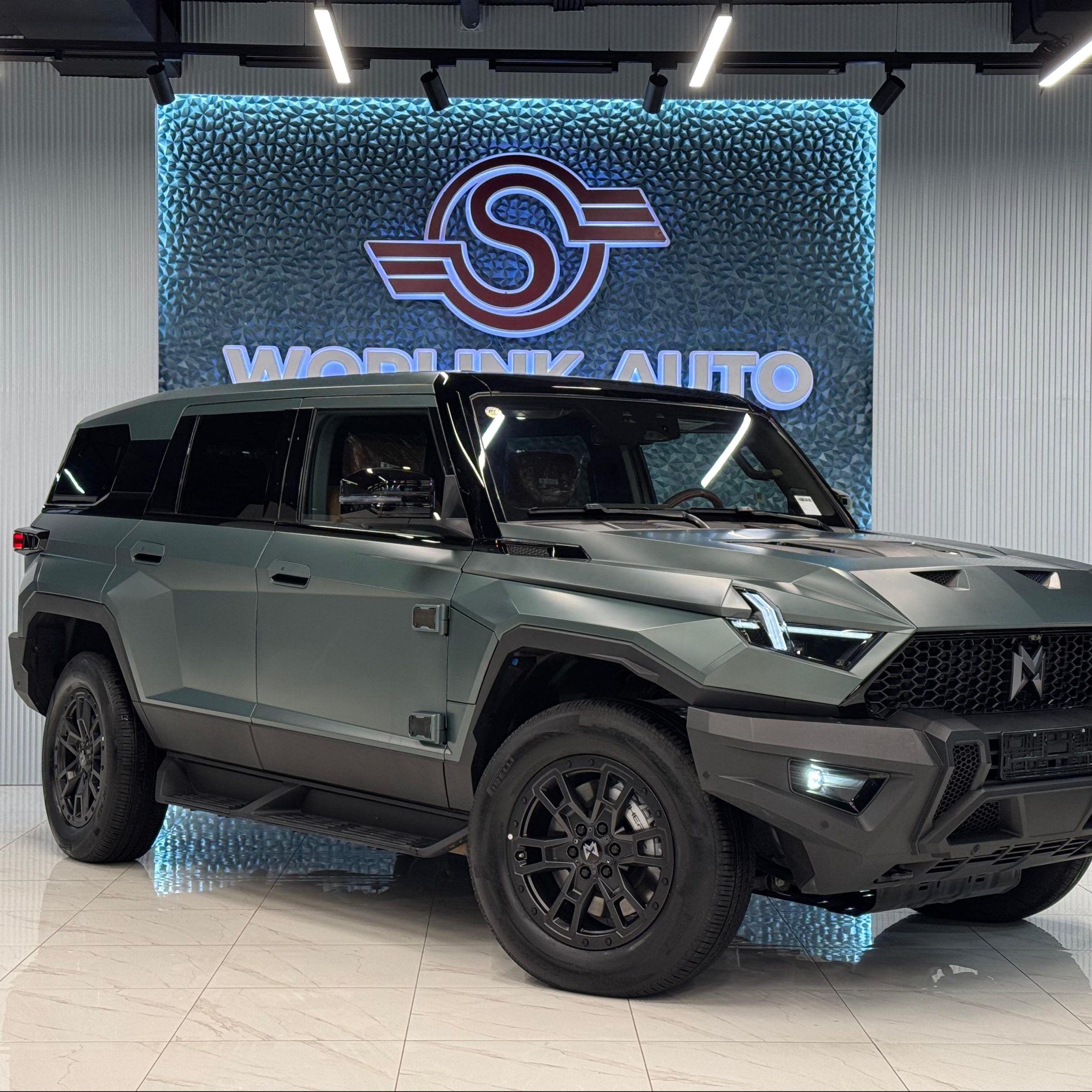 M-Hero 917 — в наличии в России, внедорожный электромобиль для экстремального бездорожья, увеличенный запас хода, немедленная доставка.