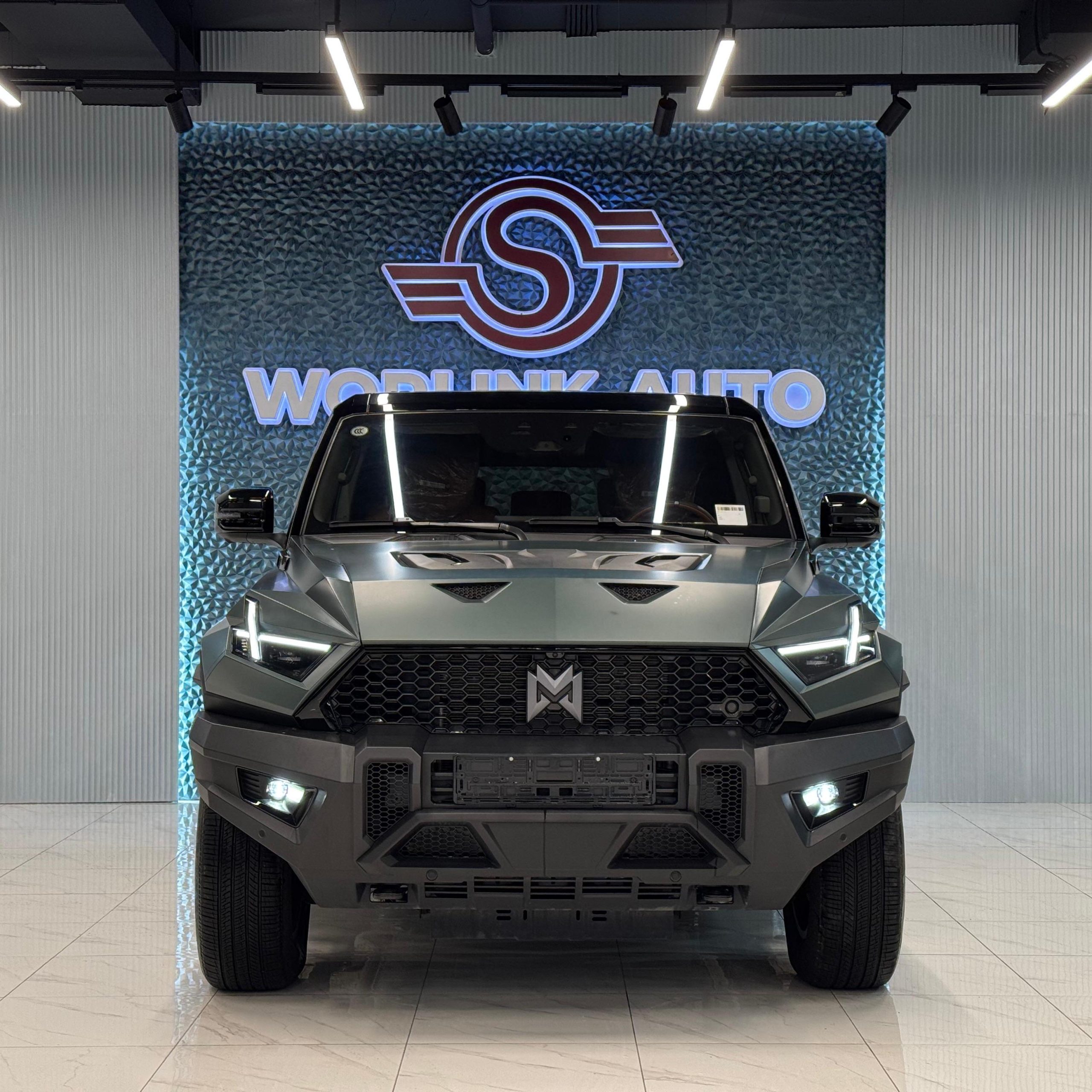 M-Hero 917 — в наличии в России, внедорожный электромобиль для экстремального бездорожья, увеличенный запас хода, немедленная доставка.