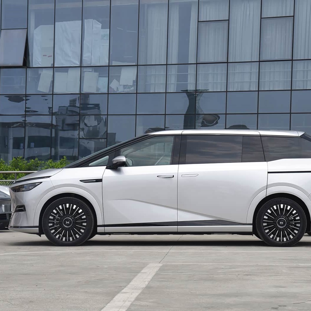 Xpeng X9 (модель 2025 года) Максимальная дальность действия 740 м