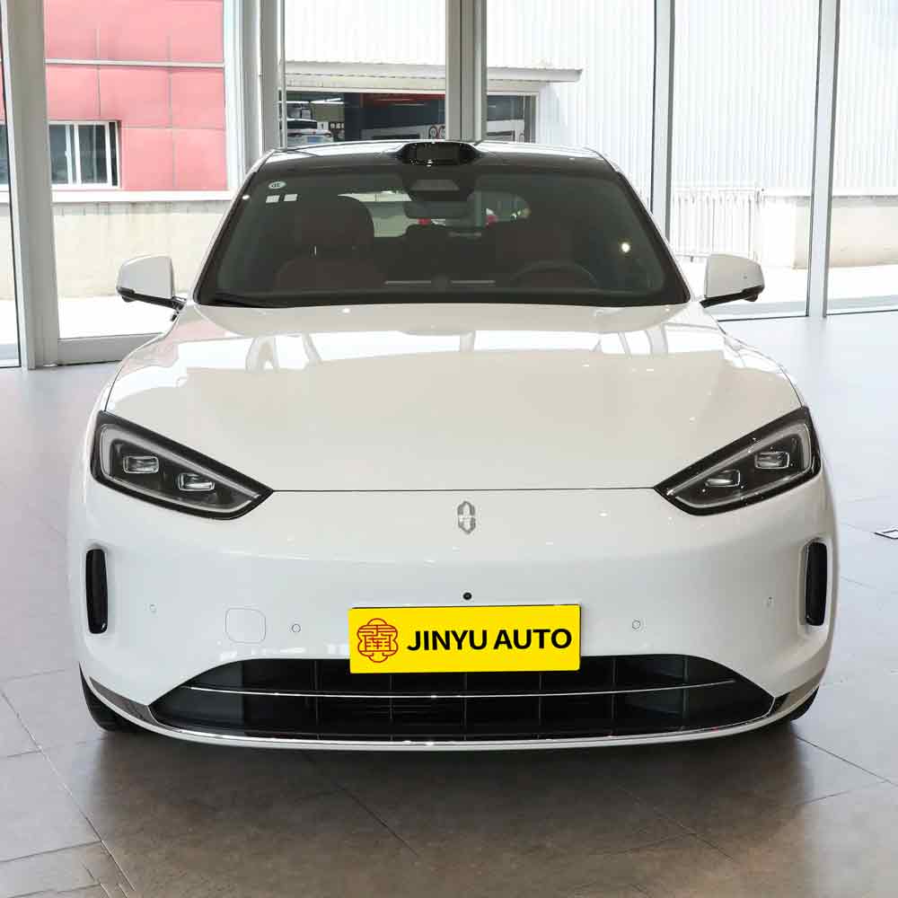 AITO M5 2025 с расширенным диапазоном ультра-заднего привода