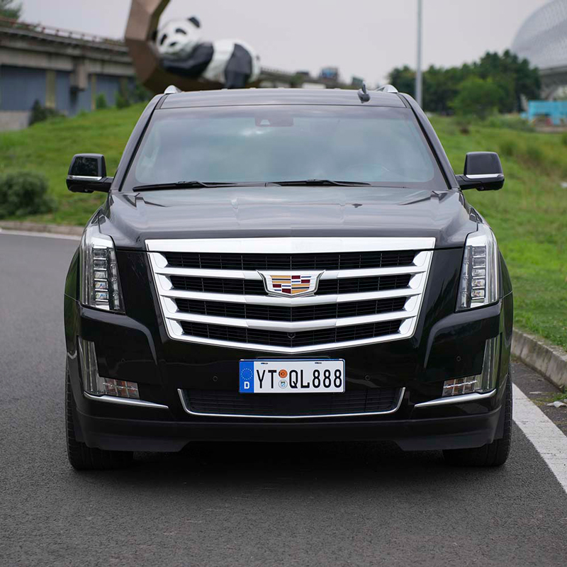 Поддержанный Cadillac Escalade ESV 2017, 6.2L Platinum