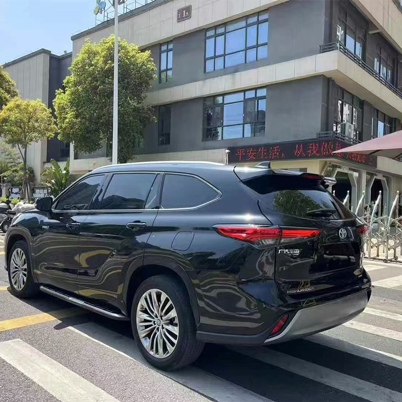 Поддержанный Toyota Highlander 2022, Hybrid 2.5L 4WD Luxury 7 мест