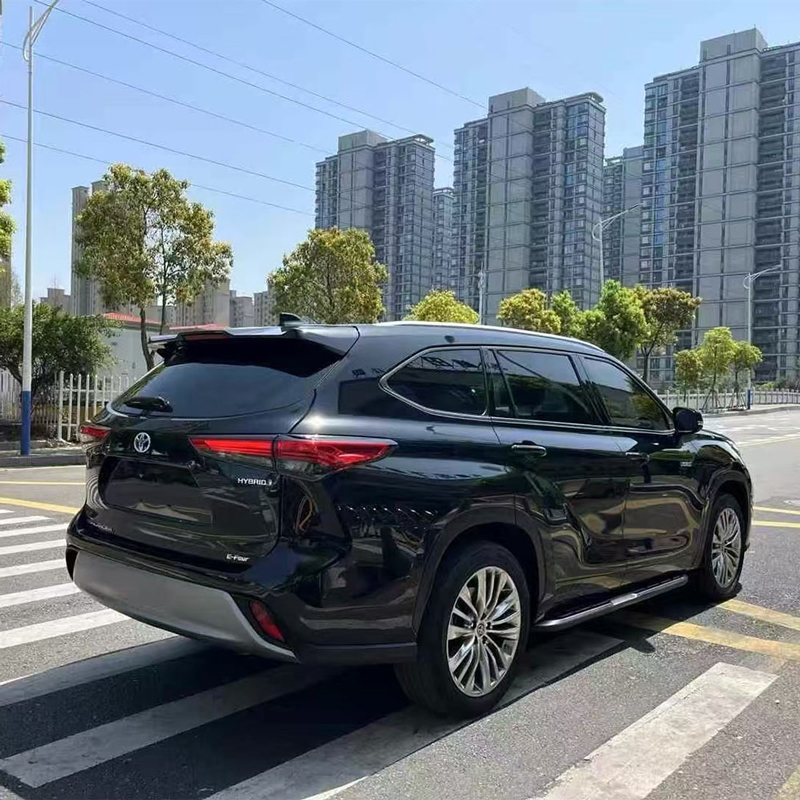 Поддержанный Toyota Highlander 2022, Hybrid 2.5L 4WD Luxury 7 мест