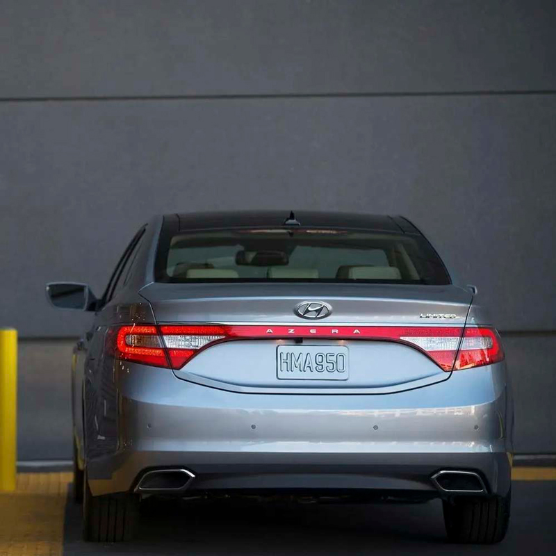 Поддержанный Hyundai Azera 2011, 2.4L Luxury