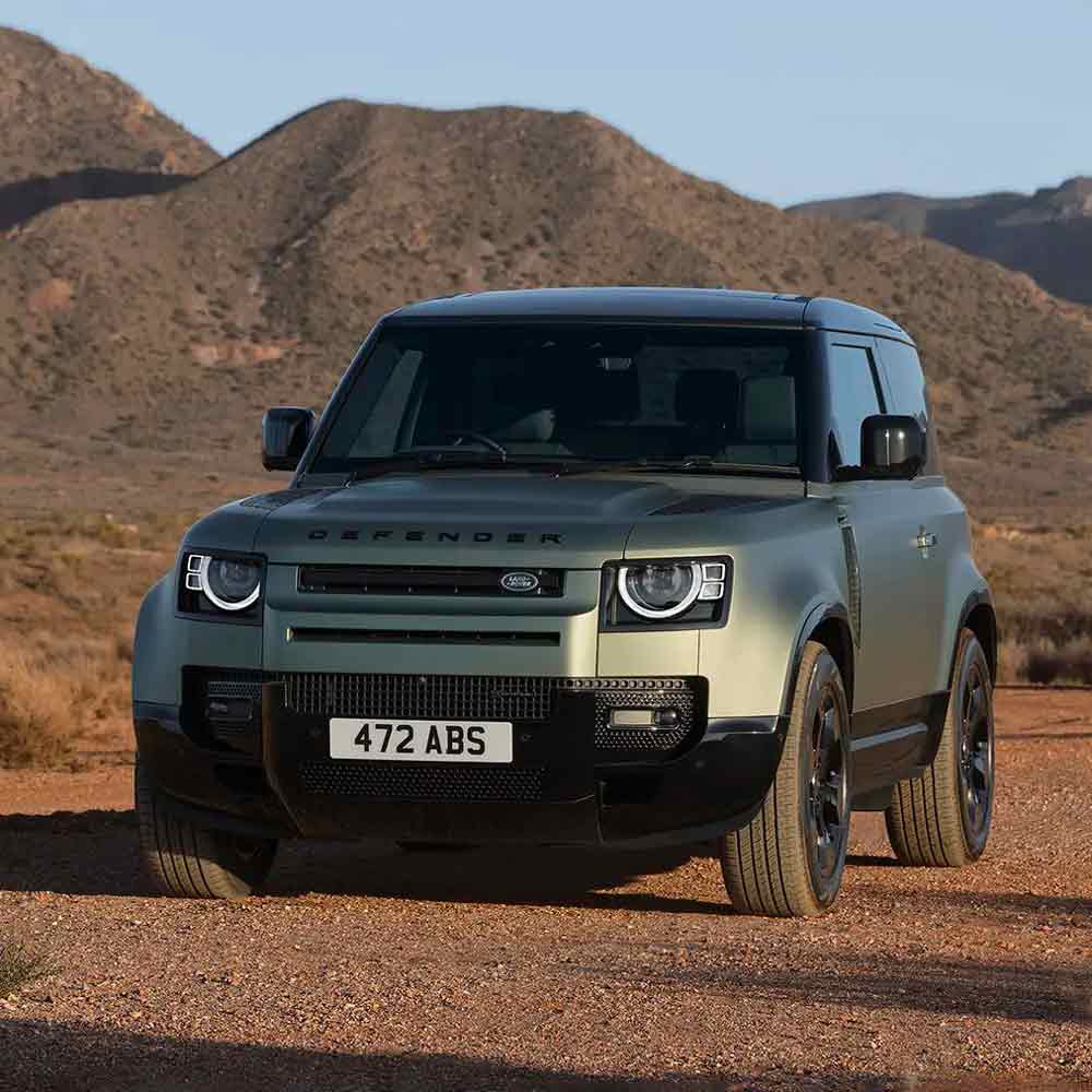 2025 Land Rover Defender 90 2.0T P300 S