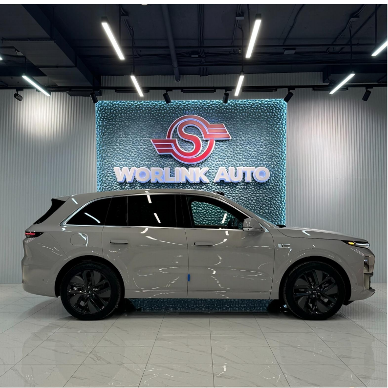 LI AUTO L6 5-местный EREV – Россия. В наличии, запас хода 1390 км, оптимизирован для холодной погоды, сертифицирован EAC, немедленная доставка.