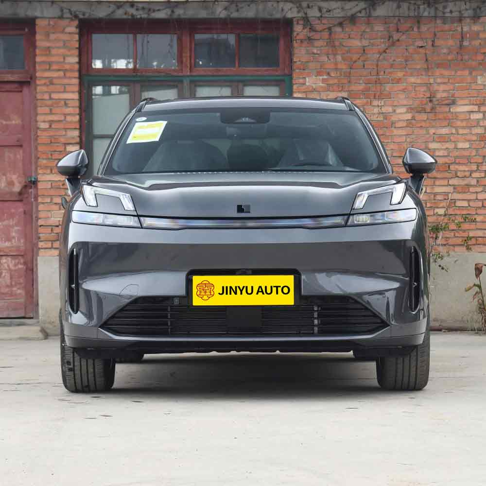 Lynk & Co 08 EM-P 2025 Model 120 Long Range Pro