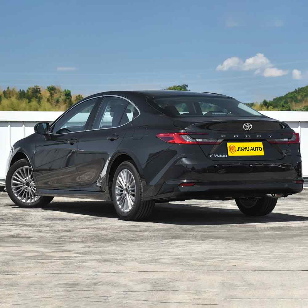 Toyota Camry 2026 2.0E Элитная версия