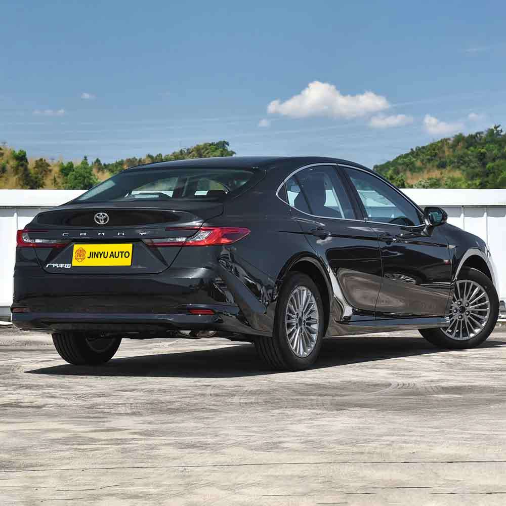 Toyota Camry 2026 2.0E Элитная версия