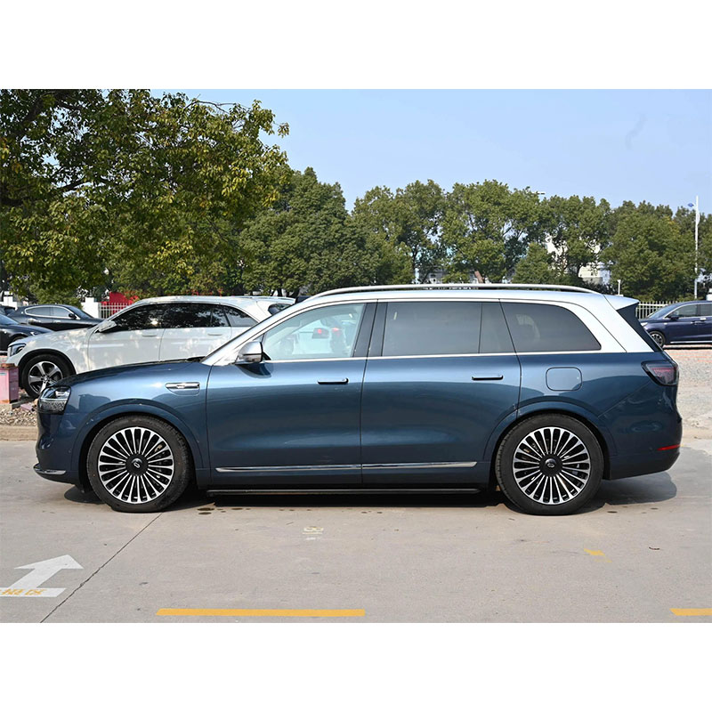 Wenjie M9 2024 Extended Range Ultra Edition — полноразмерный флагманский внедорожник с интеллектуальными технологиями Huawei, роскошный шестиместный новый автомобиль.