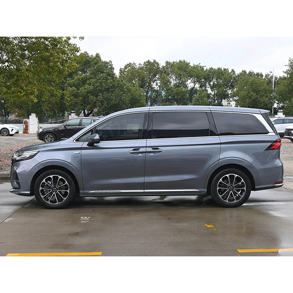 Роскошный высокотехнологичный минивэн: Roewe iMAX8 2021 400TGI Supreme Edition, 7-местный бизнес-класс, подержанная модель премиум-класса.