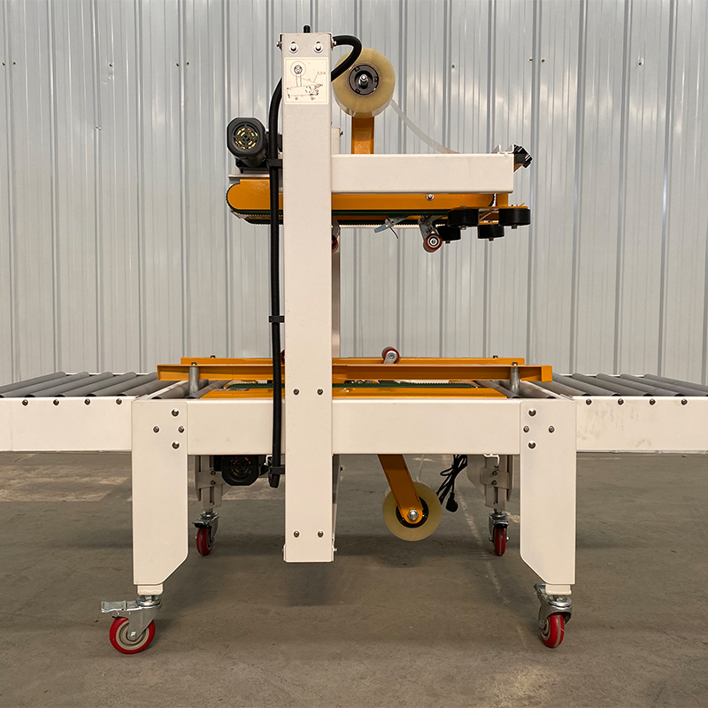 Полуавтоматический заклейщик коробов XPB-05