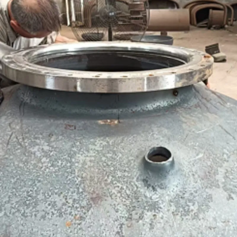 Заготовка крышки эмалированного аппарата