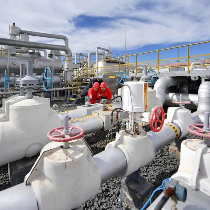 Оснастить подземные нефтяные пластовые горизонты интеллектуальными распределительными клапанами