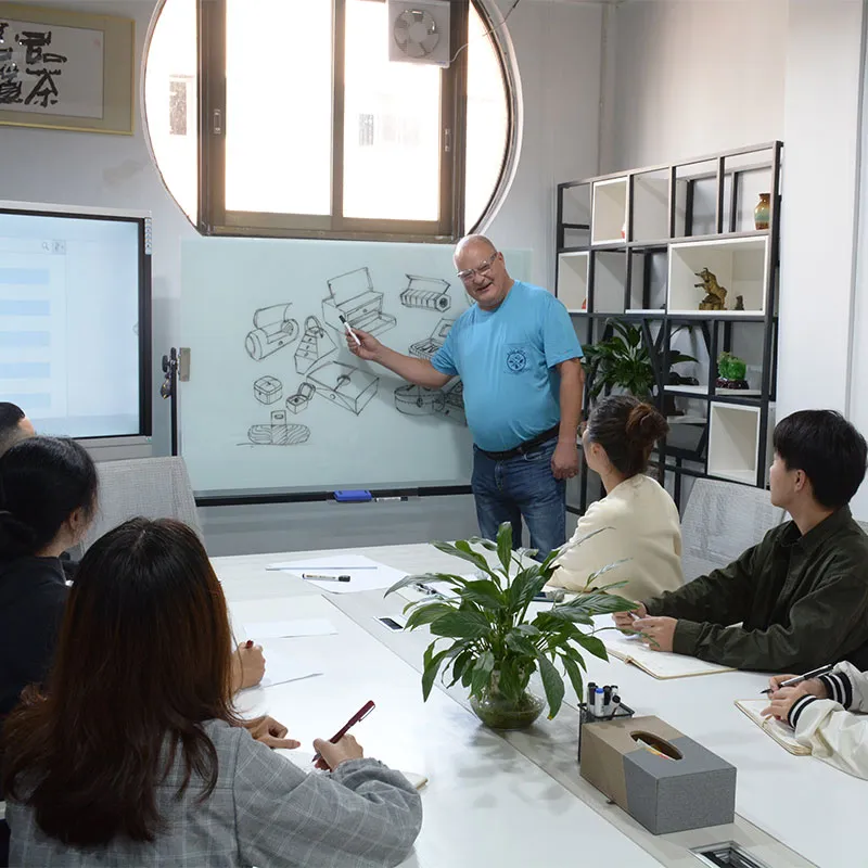 Производственный процесс подарочных коробок: от идеи до готового продукта