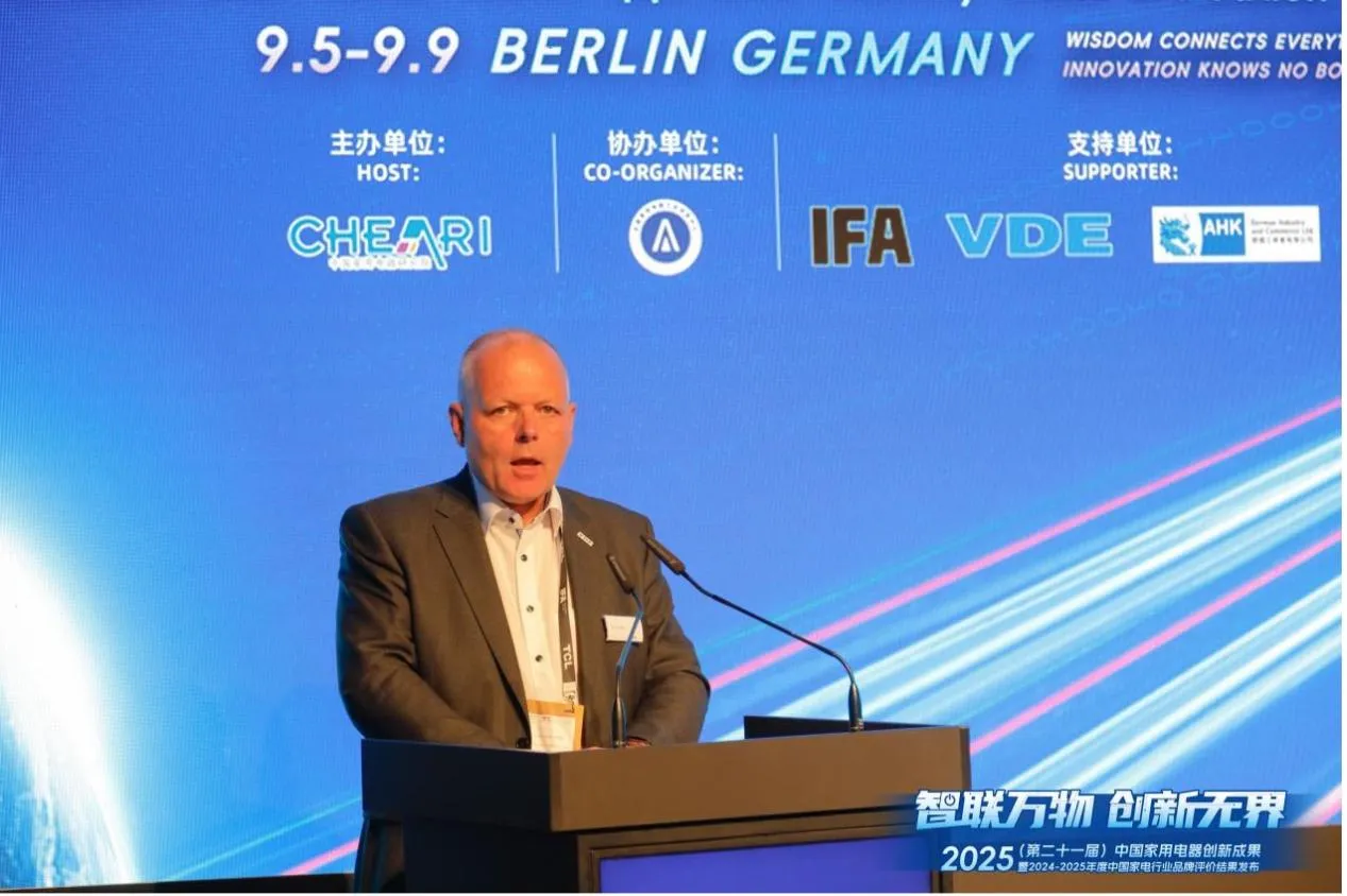 Ансгар Хинц, председатель правления Ассоциации по электрическим, электронным и информационным технологиям (VDE)